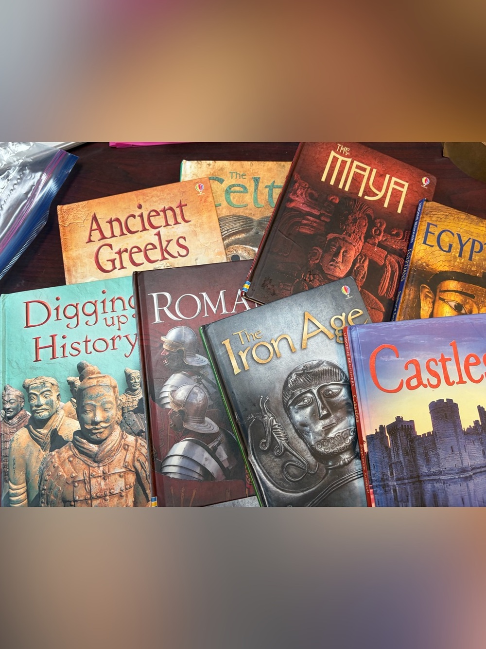 USBORNE Beginners Digging up History set if 9 hardback books Romans, castles,